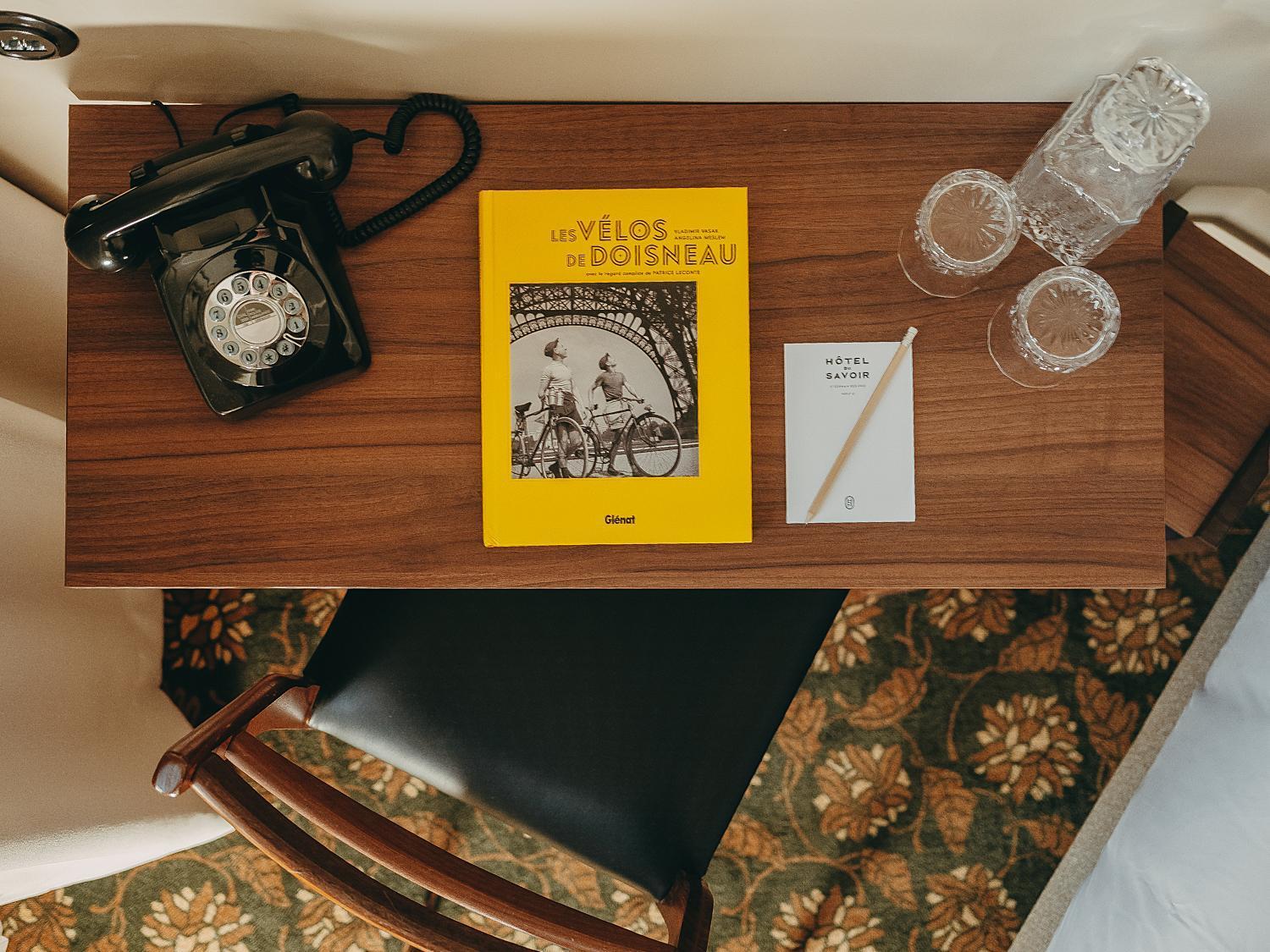 Hotel Du Savoir Париж Екстериор снимка
